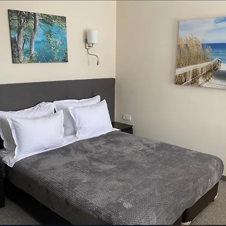 Family Stiva Golden Sands