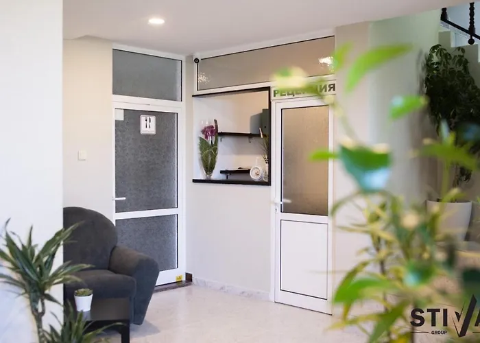 Family Stiva 3* Aranyhomok