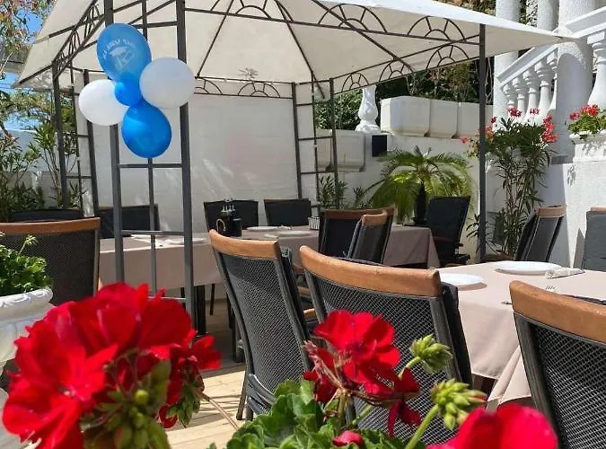 Family Stiva Szálloda Aranyhomok