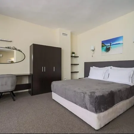 Hotel Family Stiva 3*